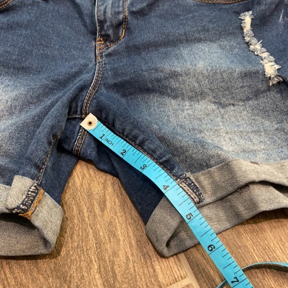 YMI Distressed Cuffed Jean Shorts - Picture 10 of 10